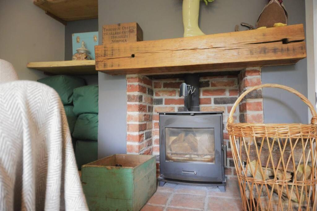 Villa Ramblers Retreat à Saxthorpe Extérieur photo