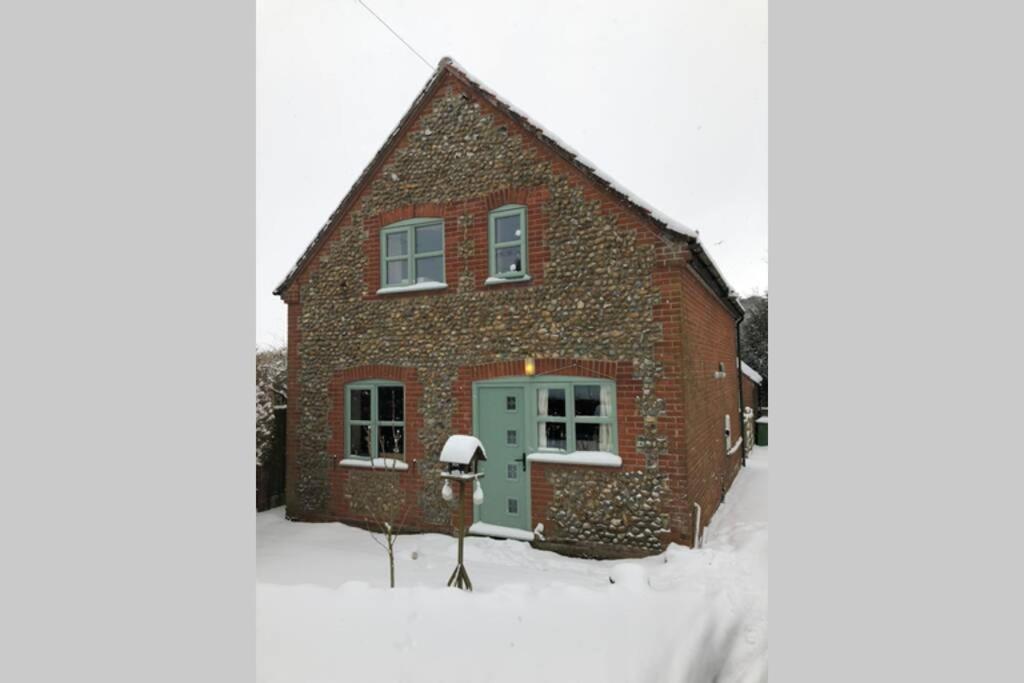 Villa Ramblers Retreat à Saxthorpe Extérieur photo